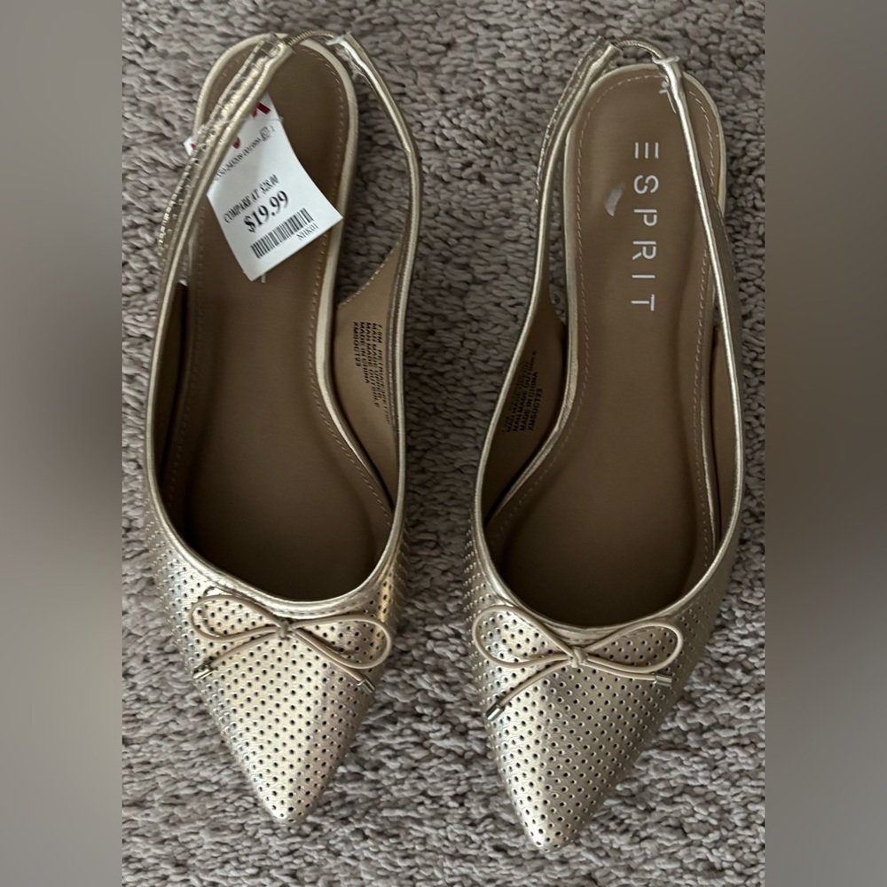 NWT Esprit Metallic Gold Perforated Flats SZ 7.5